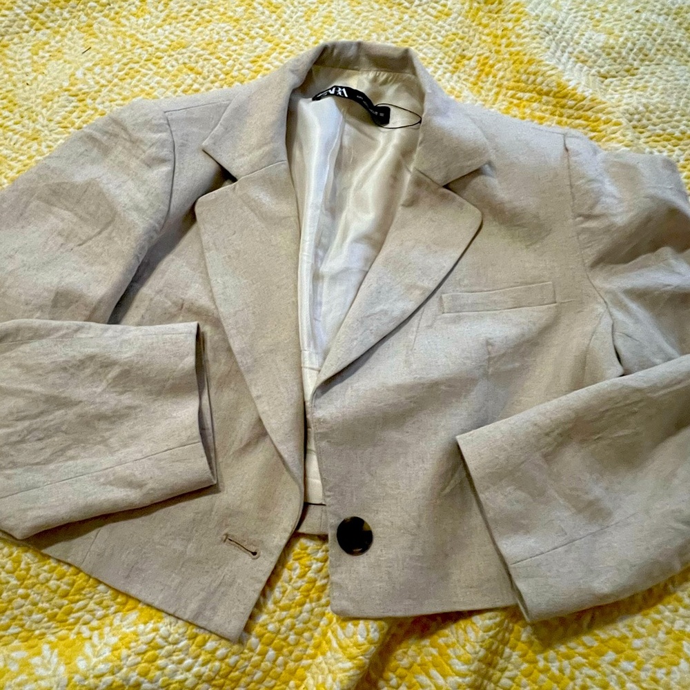 Zara Cute cropped blazer beige size L business wear